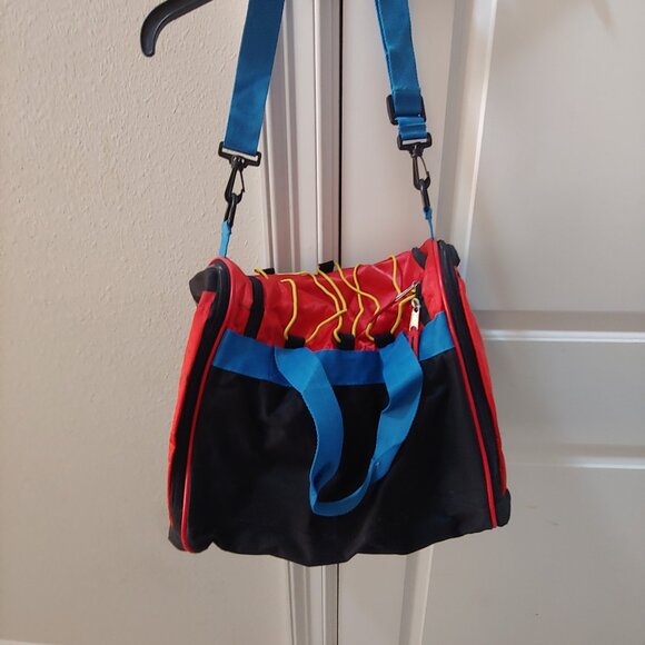 Nintendo Super Mario Galaxy 2 Duffle Bag 2011 - Picture 4 of 7